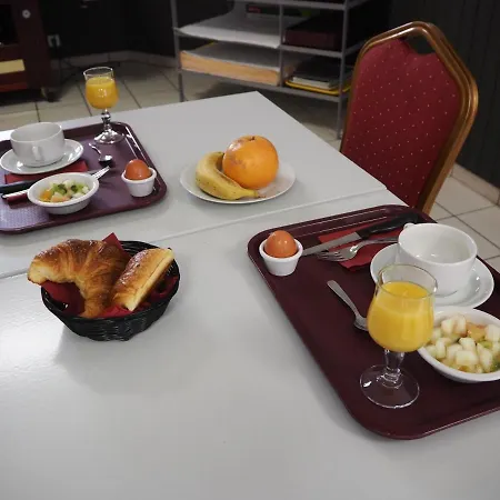 Otel Le Foirail Figeac